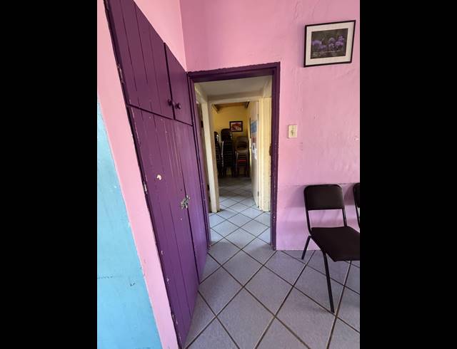 2 BEDROOM FREEHOLD FOR SALE IN MPOPHOMENI